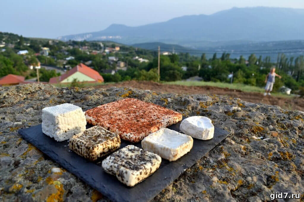 Гастротур из Ялты: 🧀🍷 Бахчисарай — Сыры, Вина & Татарская кухня!