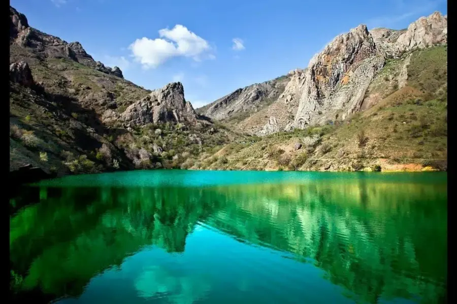 🚗 Тур из Ялты: Зеленогорье: Водопады, Панагия и Каменные Грибы