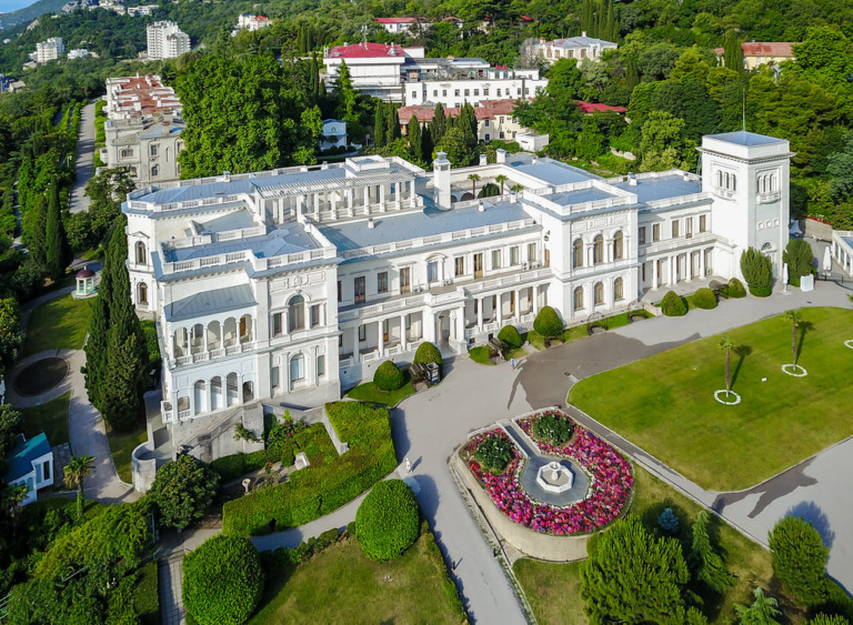 7 вершин гиды 2026: лучшие маршруты и цены на экскурсии в Крыму
