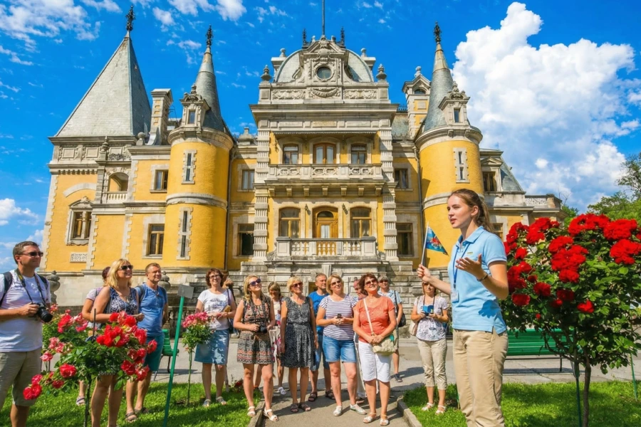 🏰 Экскурсия в Массандровский дворец из Ялты