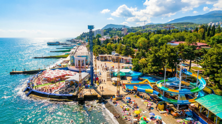 Алушта пляж: где лучше купаться
