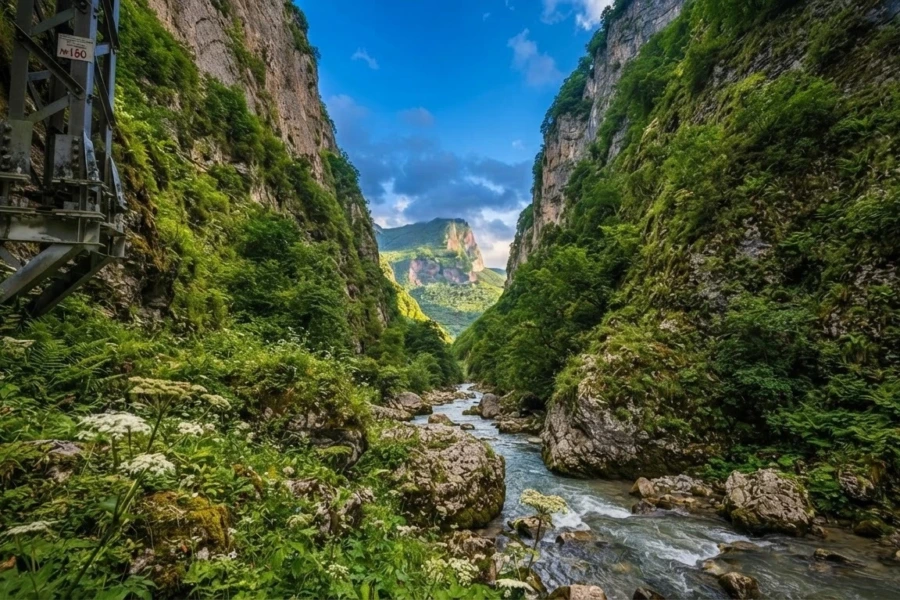 Черекская теснина и Верхняя Балкария из Лермонтова