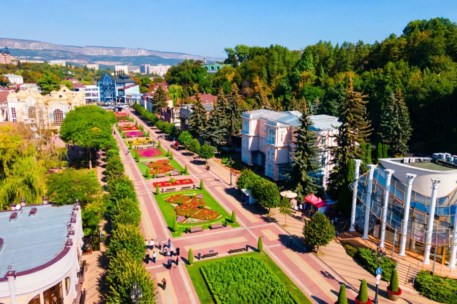 Домбай → Кисловодск (Минивэн)