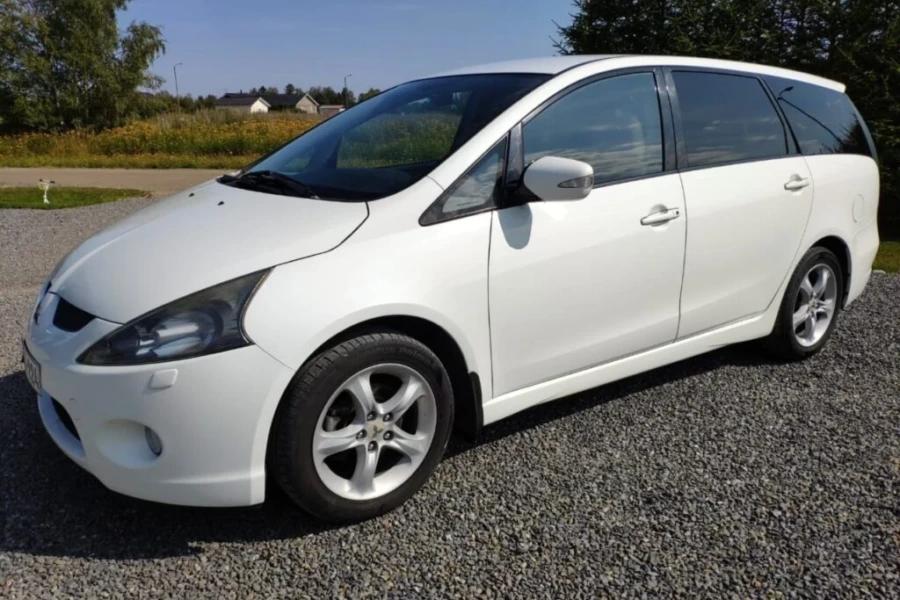 Mitsubishi Grandis