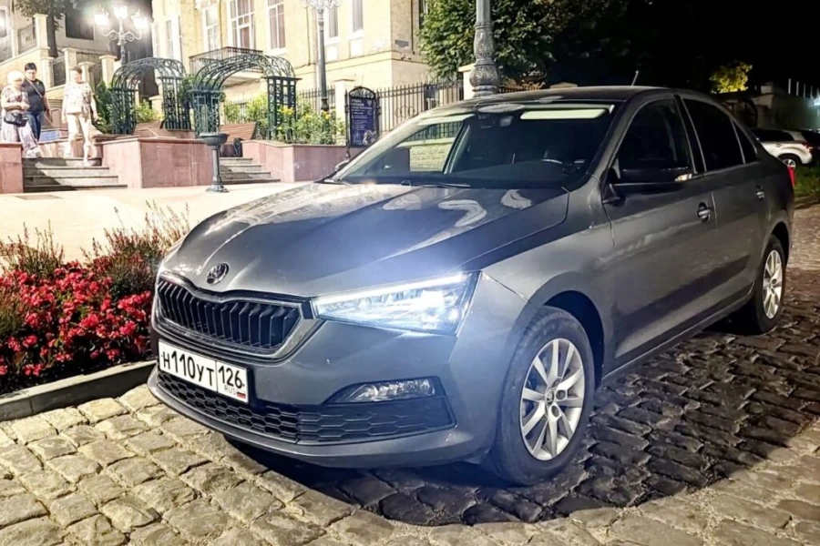 Skoda Rapid V