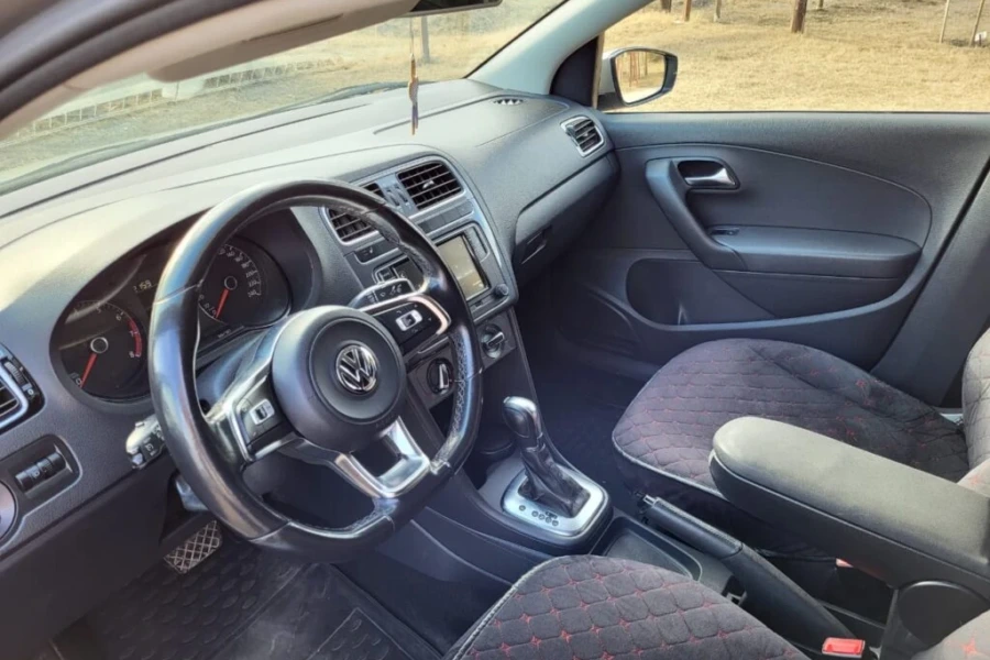 Volkswagen Polo V
