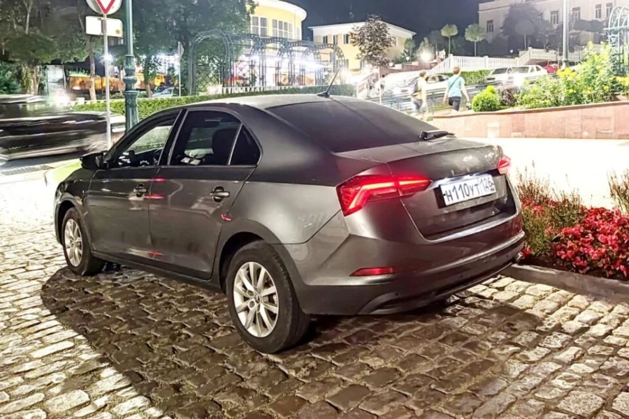 Skoda Rapid V
