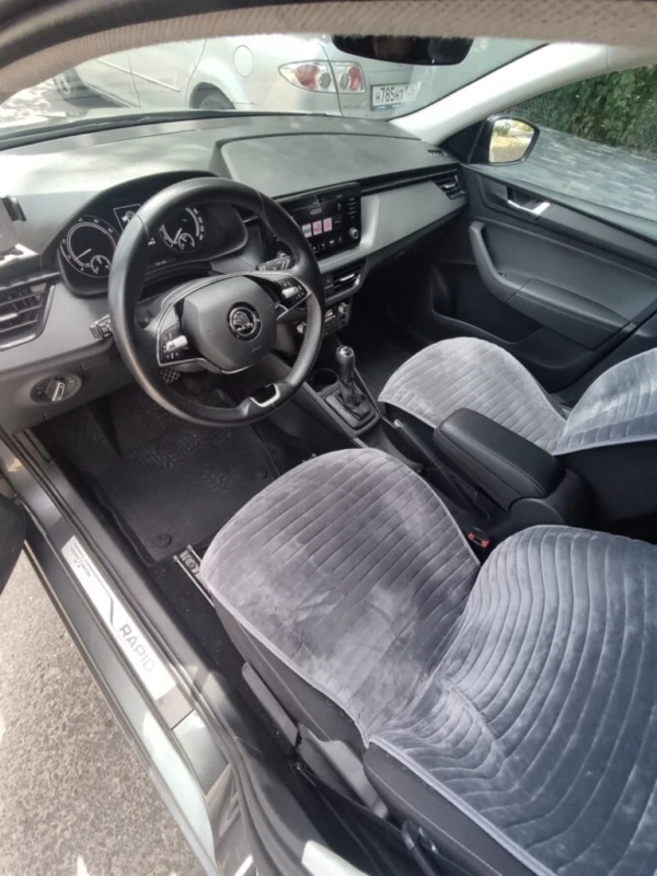 Skoda Rapid V