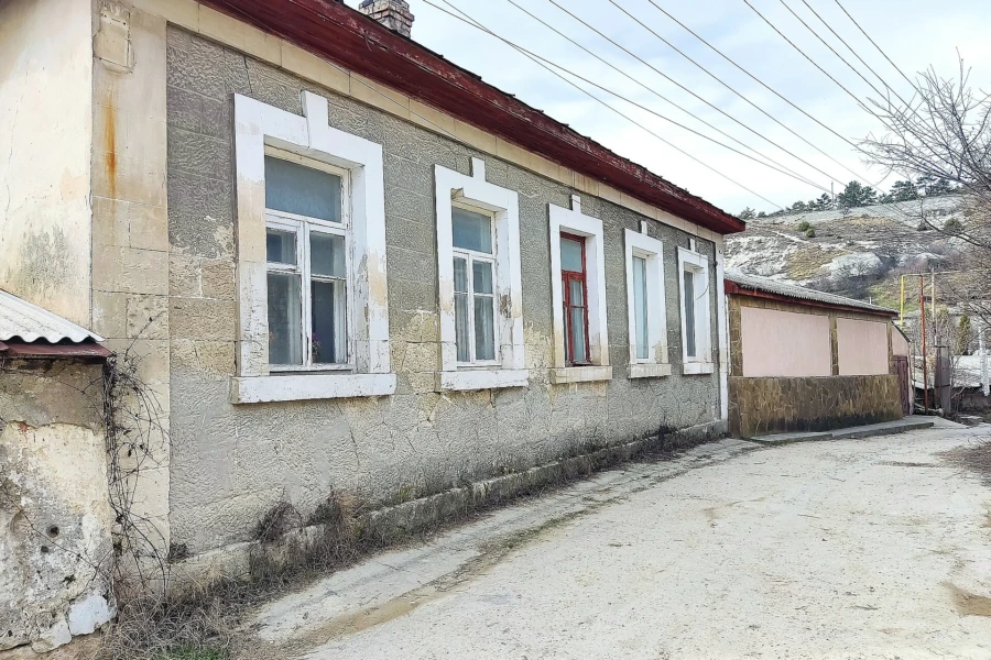 Бахчисарай и Мангуп-Кале из Феодосии