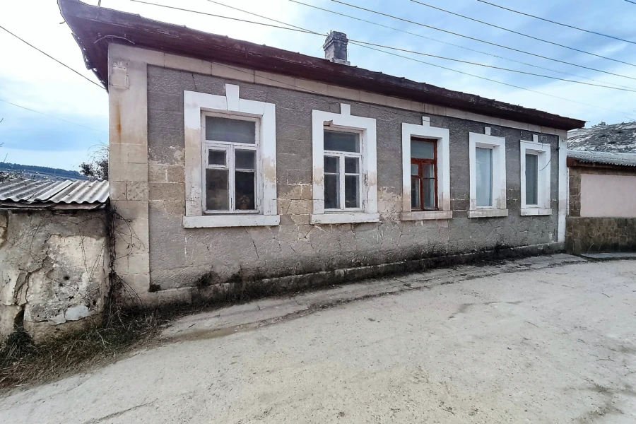 Бахчисарай и Мангуп-Кале из Феодосии