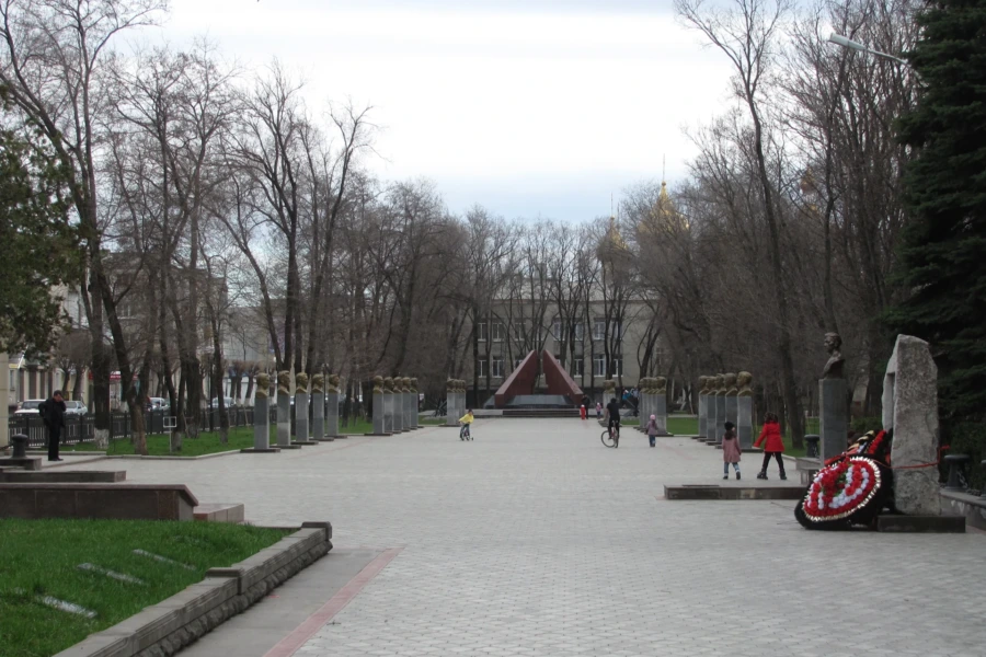Такси: Пятигорск → Черкесск (Минивэн)