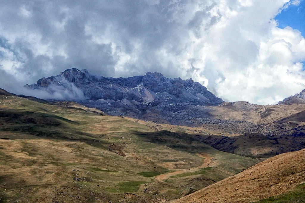 Архитектурный комплекс Галиат — средневековое поселение