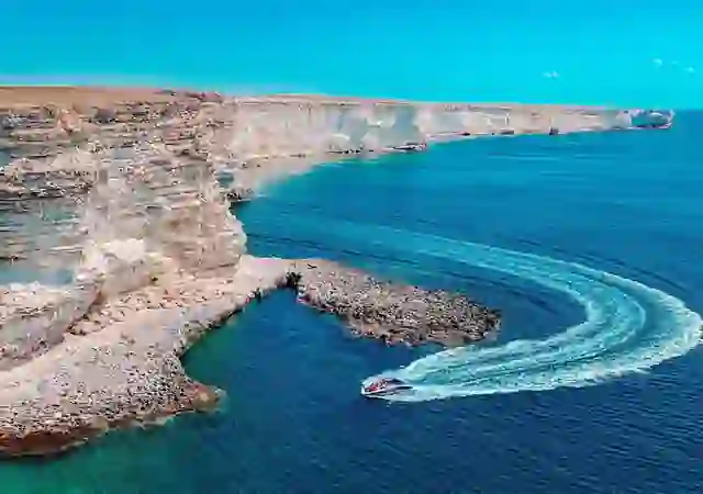 Морские прогулки на катере Тарханкут, Оленевка — организатор в Черноморском